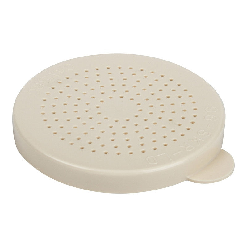 Cambro 96SKRLD Camwear Shaker / Dredge Lid, Beige, 3-1/2"